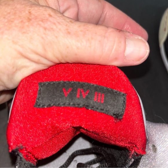 Jordan Nike Hi Top Basketball Sneakers Boys 4Y #602662-004 Black & Gray W/red - Picture 10 of 11